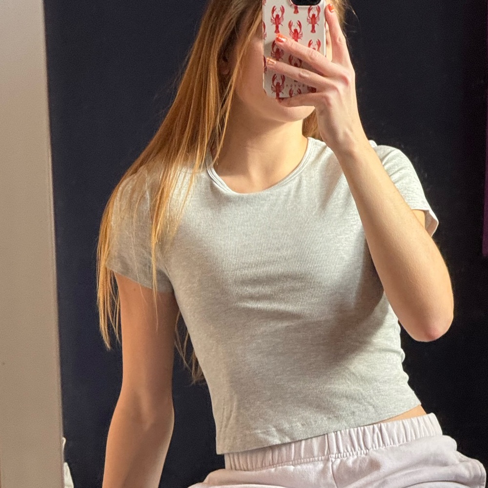 Yogalicious Light Gray Short Sleeve Tee